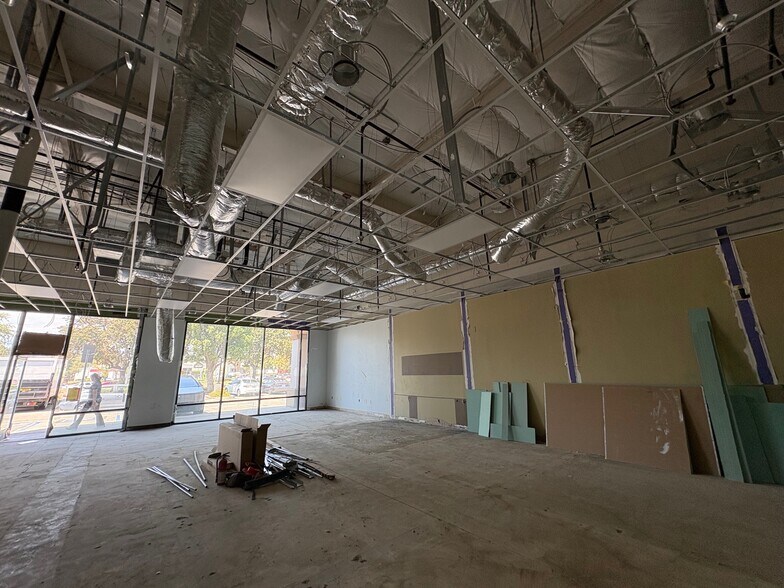4235 University Pky, San Bernardino, CA à louer - Photo de l’immeuble – Image 3 sur 9