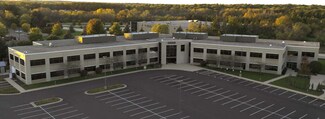 Plus de détails pour 5000 S Towne Dr, New Berlin, WI - Bureau à louer