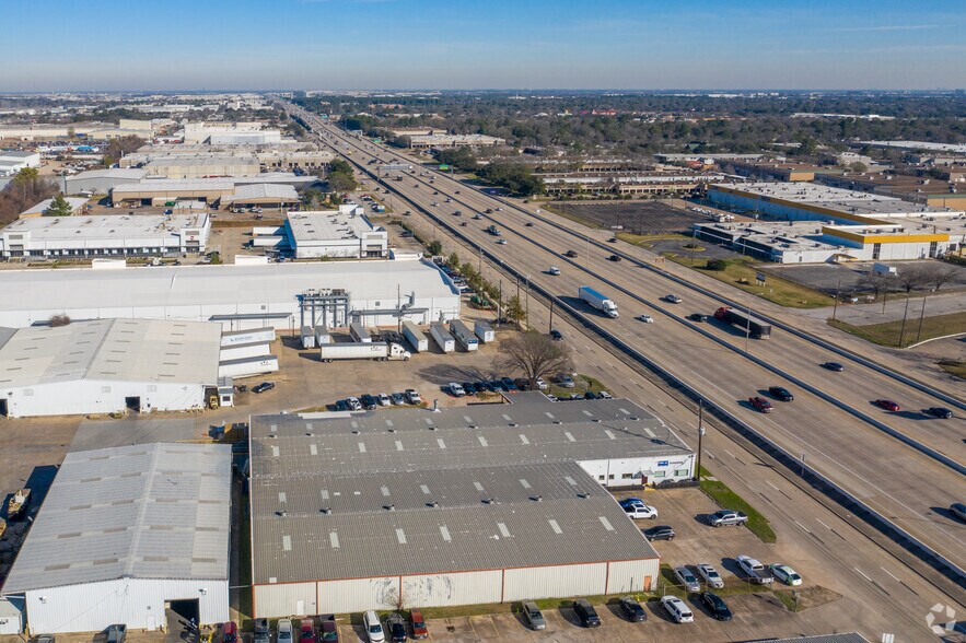 1455 W Sam Houston Pky N, Houston, TX à vendre - Aérien – Image 3 sur 5