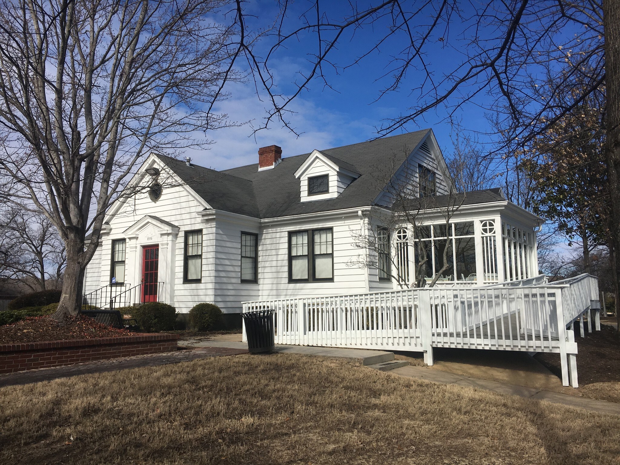 8556 Macon Rd, Cordova, TN à louer Photo de l’immeuble– Image 1 sur 32