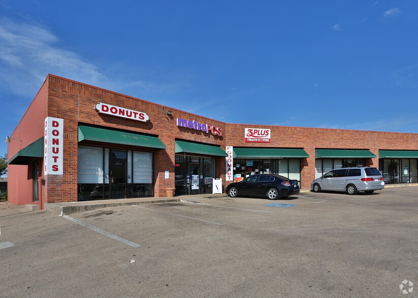5932-5952 River Oaks Blvd, Fort Worth, TX à vendre - Photo de l’immeuble – Image 1 sur 1