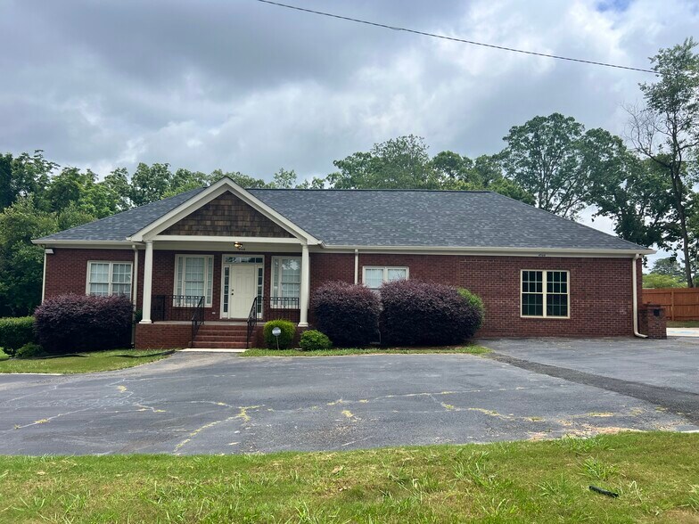 4568 Covington Hwy, Decatur, GA à louer - Photo de l’immeuble – Image 2 sur 4