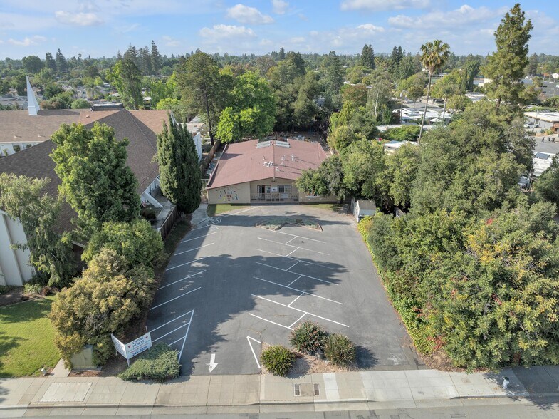 645 W Fremont Ave, Sunnyvale, CA à vendre - Photo de l’immeuble – Image 3 sur 9