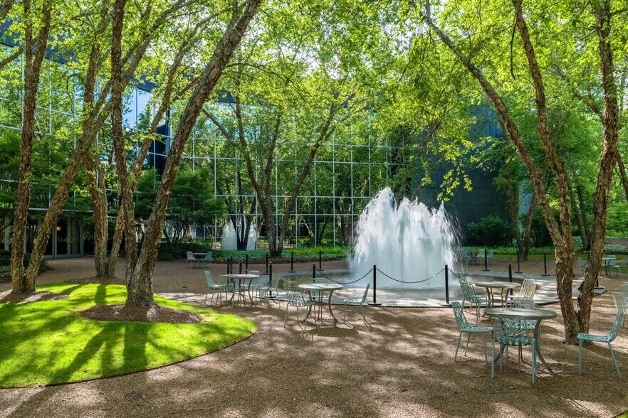 2801 Us-280, Birmingham, AL à louer - Photo de l’immeuble – Image 3 sur 12