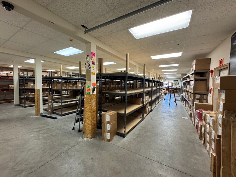 210-212 Beaver Brook Canyon Rd, Evergreen, CO à vendre - Photo intérieure – Image 2 sur 15