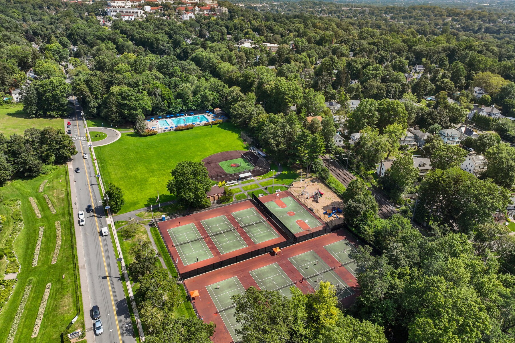 35 Belden Pl, Montclair, NJ à vendre Photo de l’immeuble– Image 1 sur 57