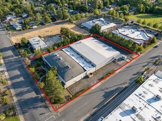 Plus de détails pour 1600 NW Washington Blvd, Grants Pass, OR - Industriel/Logistique à louer