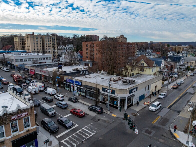 465-479 S Broadway, Yonkers, NY à louer - Photo de l’immeuble – Image 3 sur 12