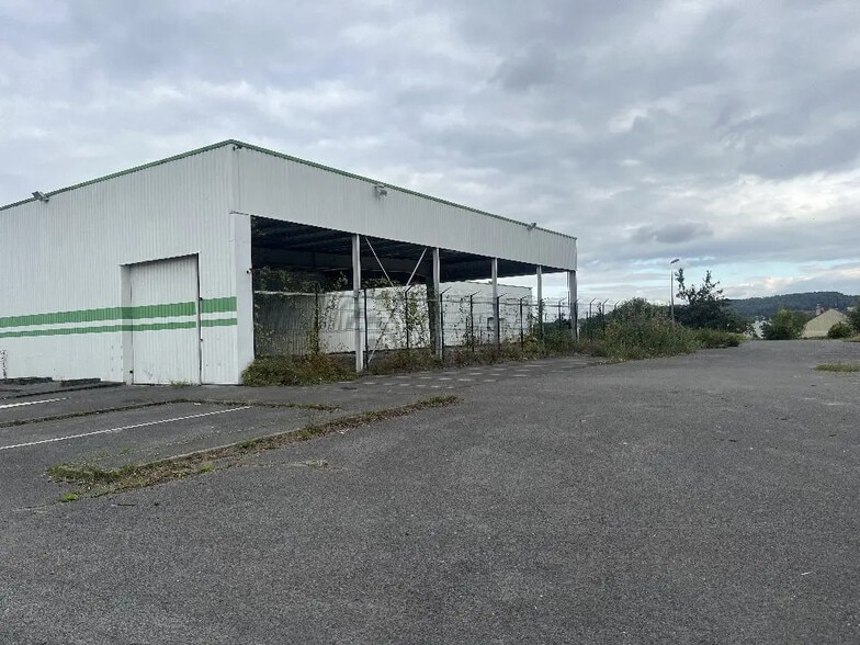 Local commercial dans Soissons à louer - Photo de l’immeuble – Image 3 sur 7