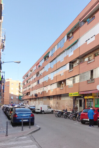 Plus de détails pour Calle De Albacete, 1, Fuenlabrada - Local commercial à louer