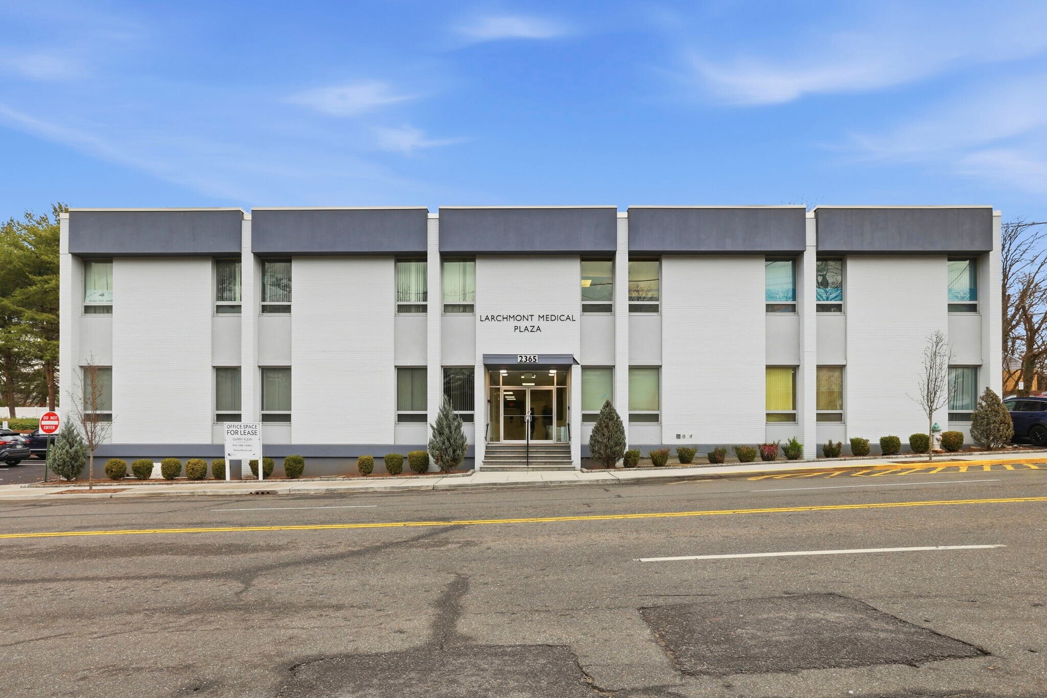 2365 Boston Post Rd, Larchmont, NY à louer Photo principale– Image 1 sur 7