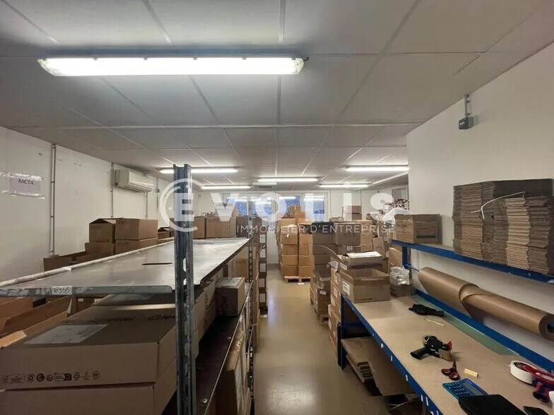 Local d’activités dans Créteil à louer - Photo intérieure – Image 3 sur 15