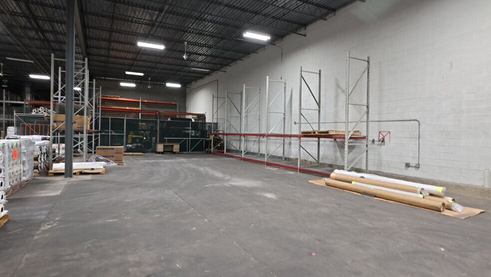 932-938 Market St, Paterson, NJ à louer - Photo de l’immeuble – Image 3 sur 4