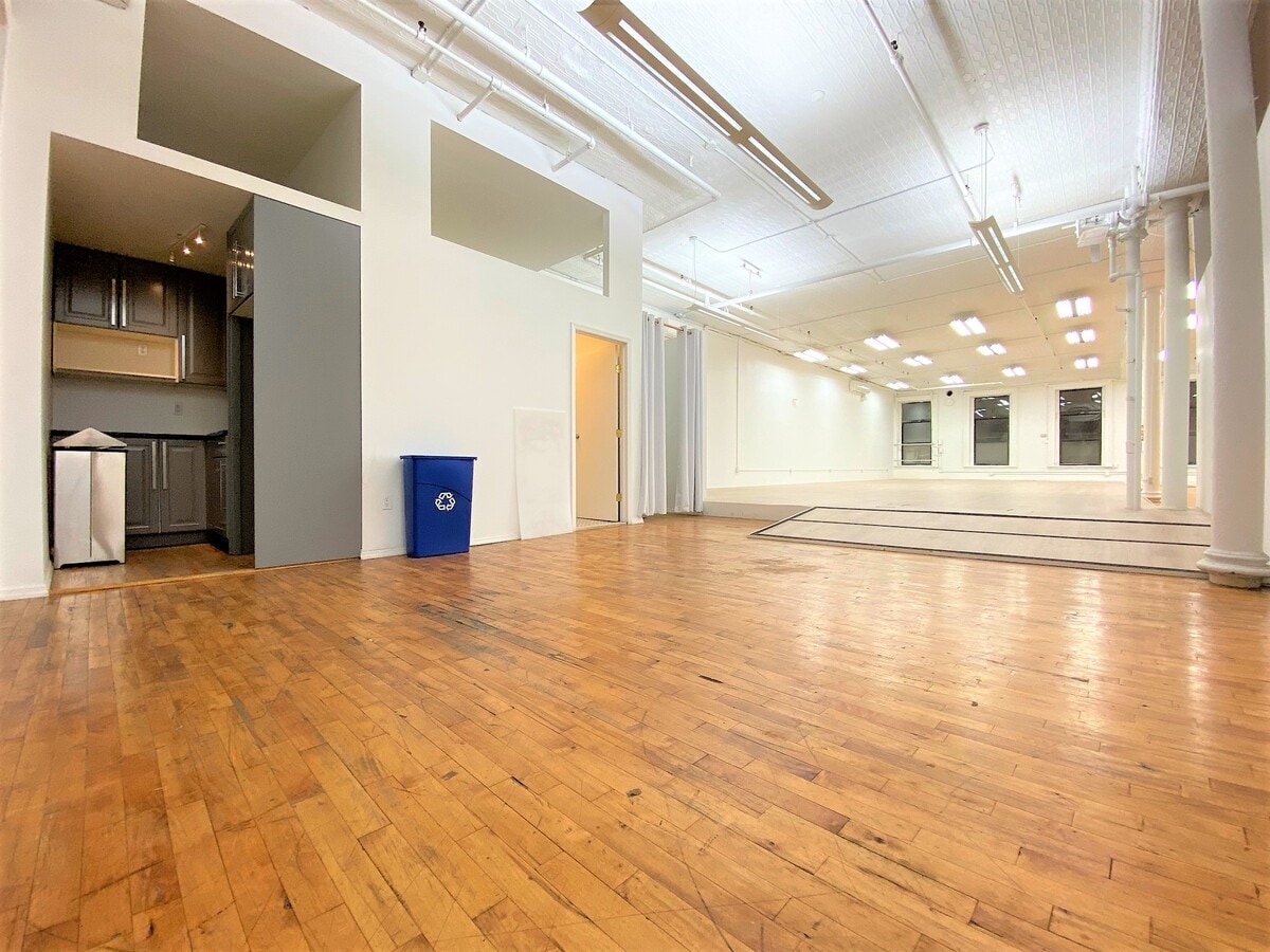 424-426 Broadway, New York, NY 10013 - Lot 3rd Floor -  - Photo intérieure - Image 1 of 7