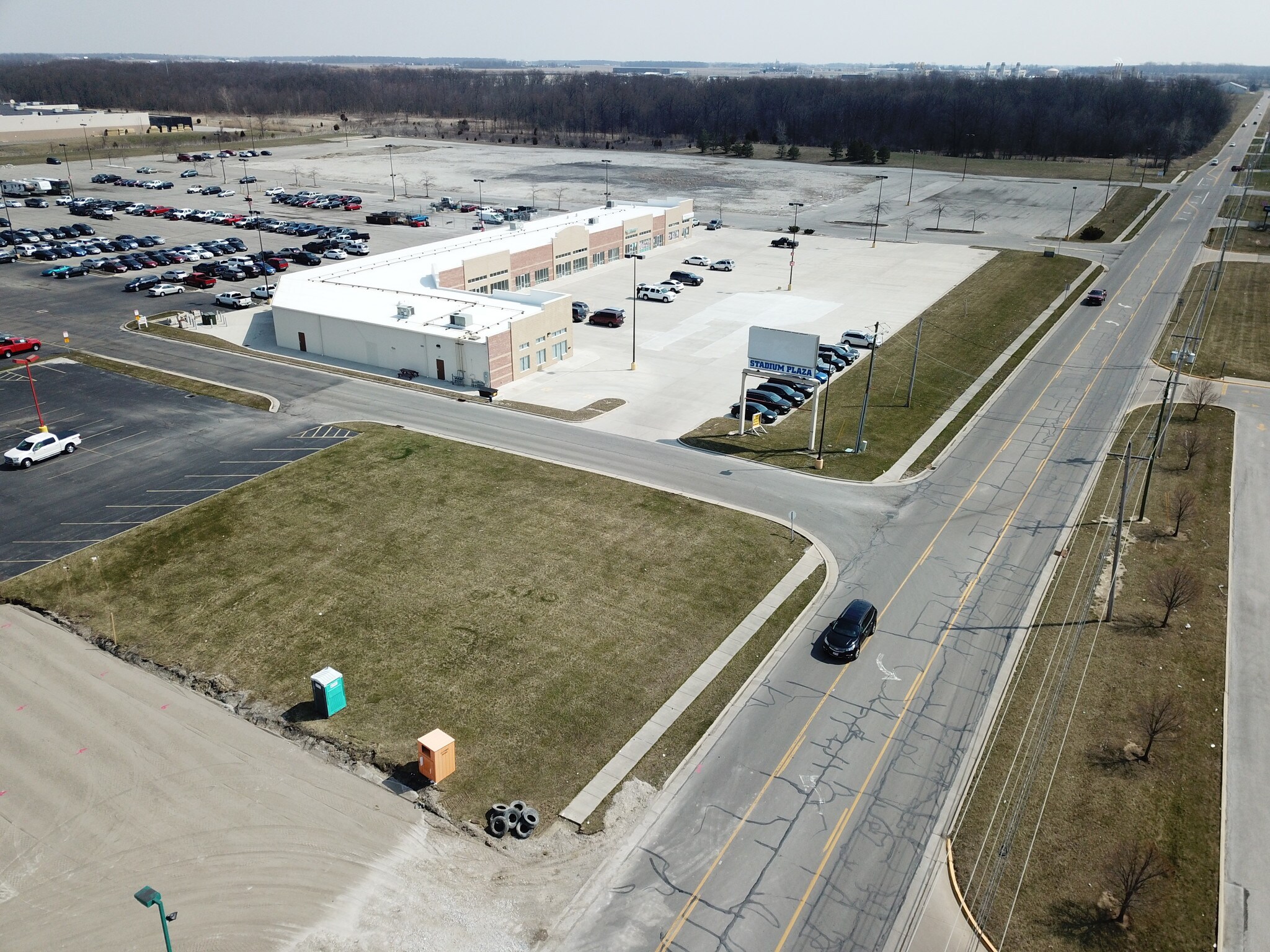 57 Stadium Dr, Defiance, OH à vendre Photo principale– Image 1 sur 3