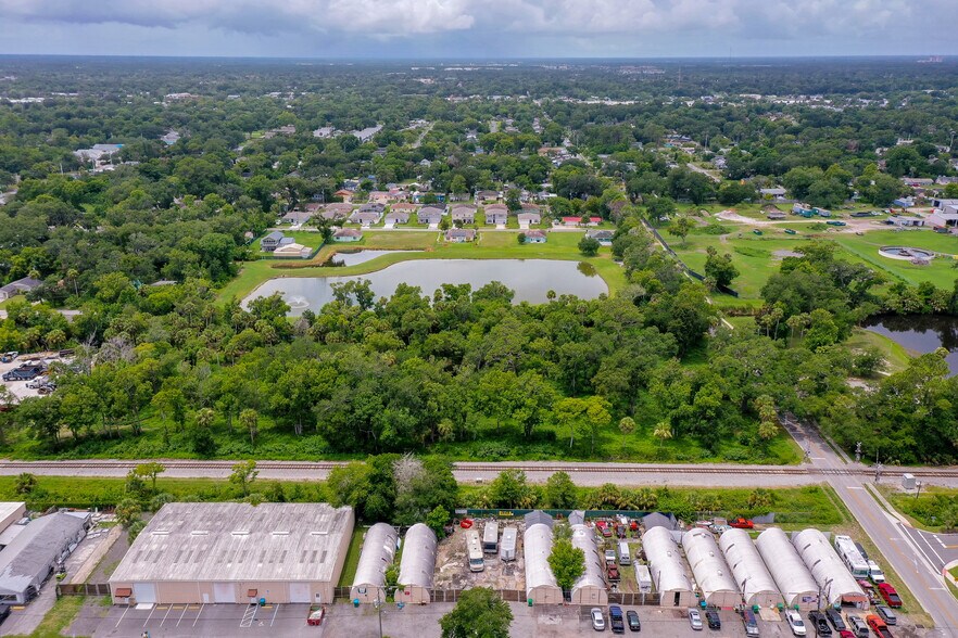 403 10th St, Daytona Beach, FL à vendre - Photo de l’immeuble – Image 3 sur 11