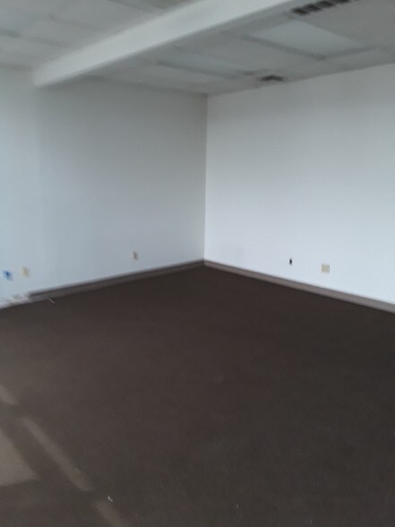 41210 11th St, Palmdale, CA à louer - Photo intérieure – Image 3 sur 8