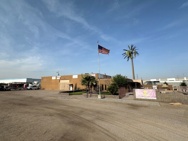4354 N Cotton Ln, Goodyear, AZ à vendre Photo de l’immeuble– Image 1 sur 9