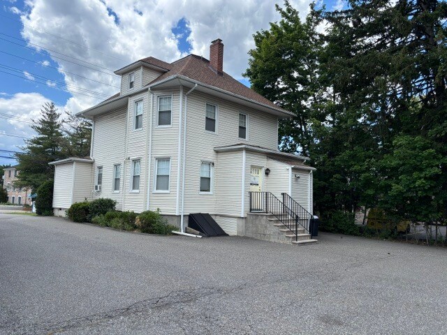 259 Kinderkamack Rd, Westwood, NJ à louer - Photo de l’immeuble – Image 2 sur 16