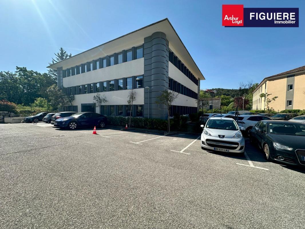 434 Allée François Aubrun, Le Tholonet à louer Photo de l’immeuble– Image 1 sur 8