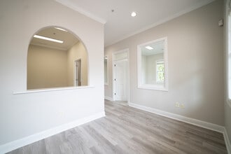 5755 N Point Pky, Alpharetta, GA à louer Hall d’entrée– Image 2 sur 6