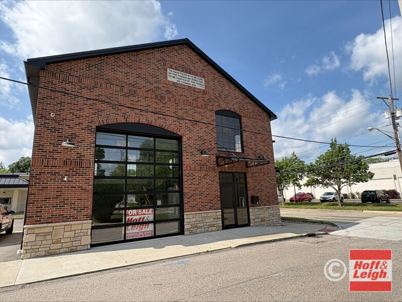 402 S Elmwood Ave, Medina, OH à louer - Photo de l’immeuble – Image 2 sur 12