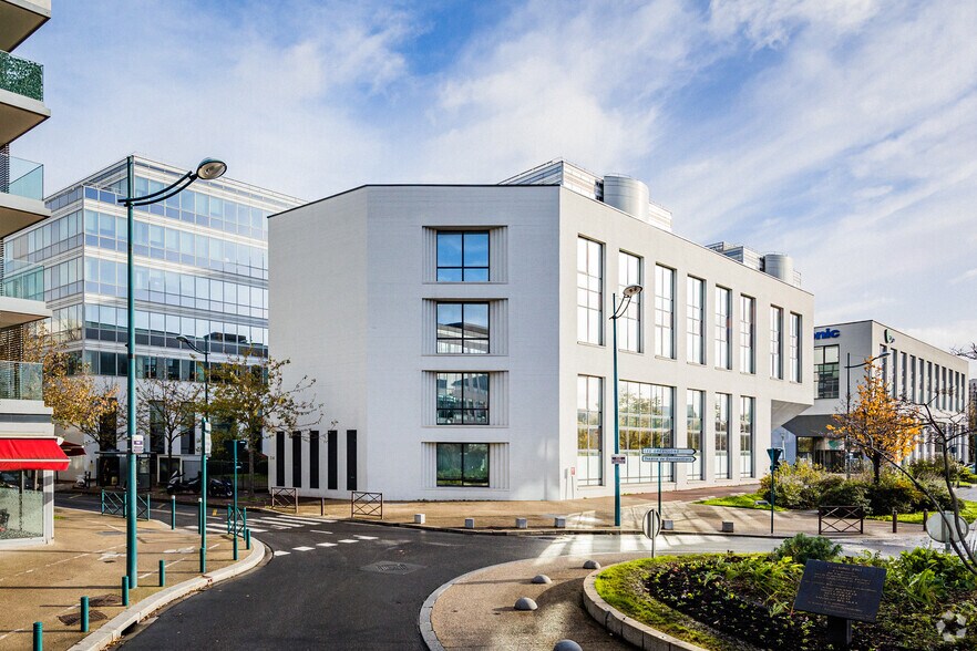 34/40 Rue Henri Barbusse, Gennevilliers à louer - Photo de l’immeuble – Image 2 sur 3