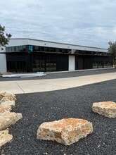 14510 Fitzhugh Rd, Austin, TX à louer Photo intérieure– Image 1 sur 9