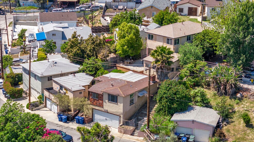 3733 Bostwick St, Los Angeles, CA à vendre - Photo de l’immeuble – Image 2 sur 26