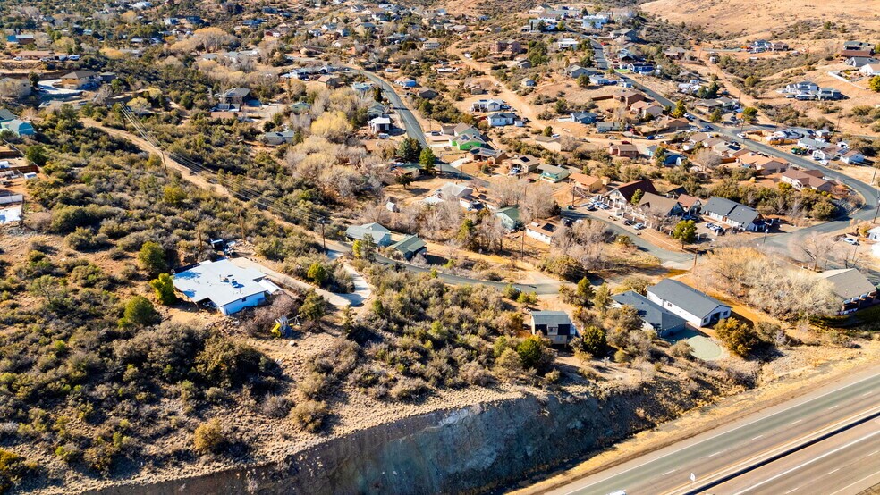 1649 N Emerald Dr, Prescott, AZ à vendre - Photo de l’immeuble – Image 3 sur 12