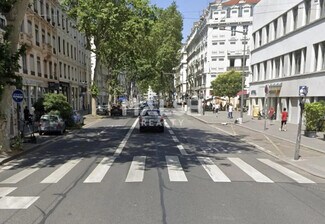 Plus de détails pour Local commercial à louer