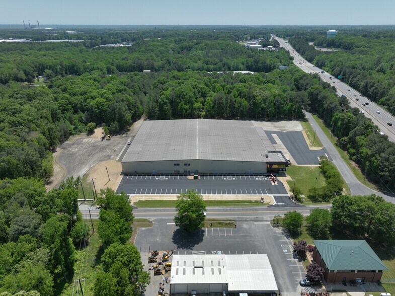 2001 Bellwood Rd, Richmond, VA à louer - Photo de l’immeuble – Image 1 sur 12