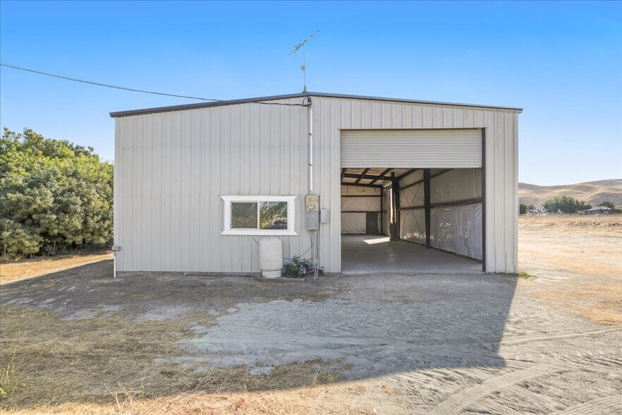 485 S 8th St, Shandon, CA à vendre - Photo de l’immeuble – Image 2 sur 46