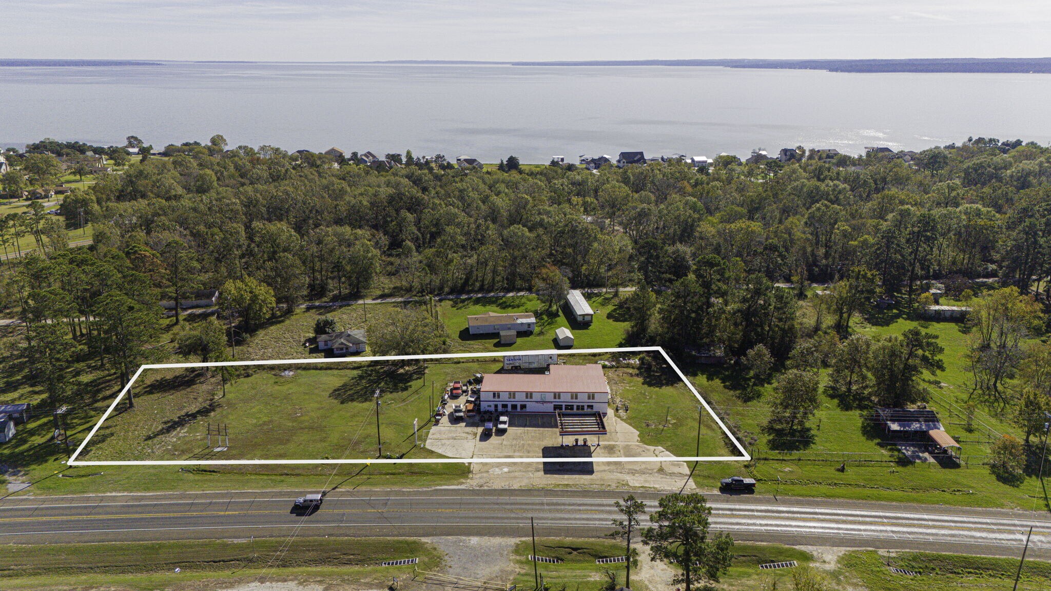9510 US Highway 190 E, Pointblank, TX à vendre Photo principale– Image 1 sur 17