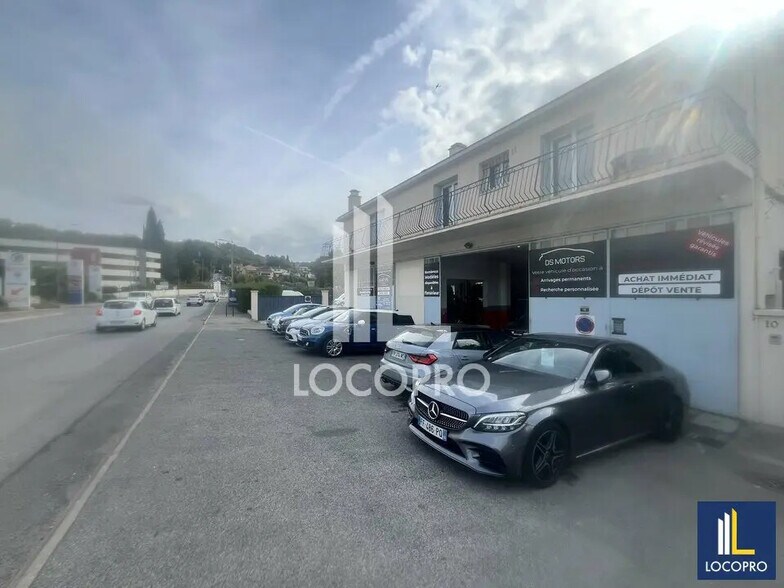 Local commercial dans Le Cannet à louer - Photo de l’immeuble – Image 2 sur 4