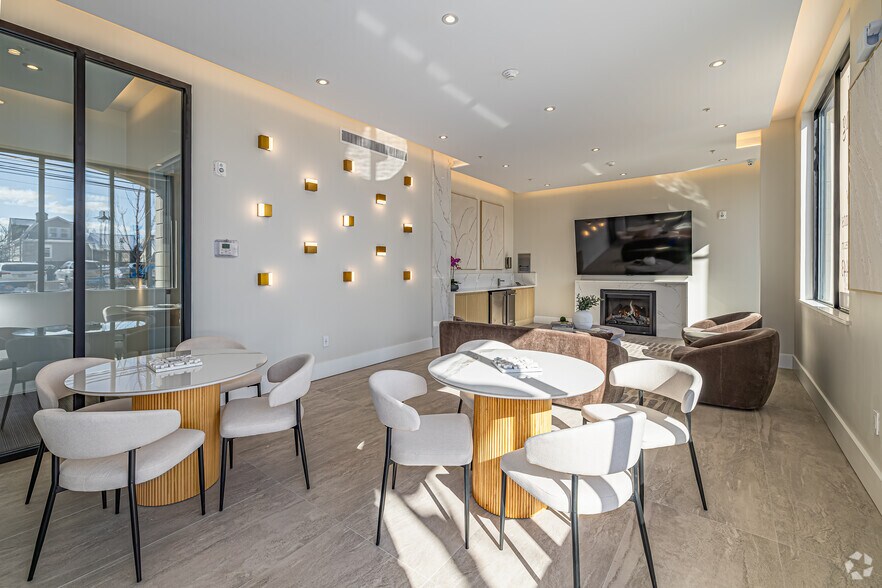 1722-1744 Springfield Ave, Maplewood, NJ à vendre - Photo intérieure – Image 3 sur 30