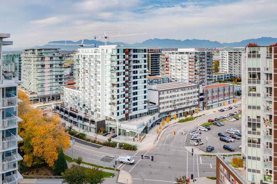 6900-6928 Pearson Way, Richmond, BC à vendre - Photo de l’immeuble – Image 1 sur 2