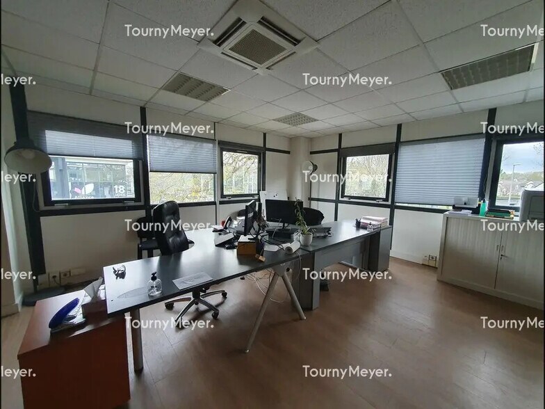 Bureau dans Nantes à louer - Photo de l’immeuble – Image 2 sur 3