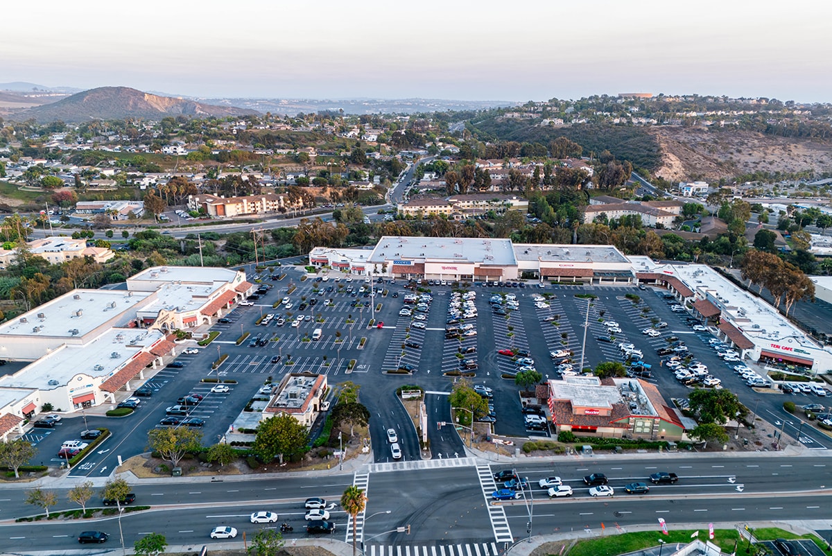 3807-3845 Plaza Dr, Oceanside, CA à louer Photo principale– Image 1 sur 12