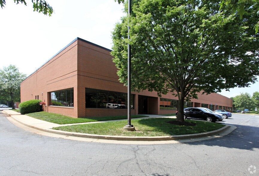 1220 Caraway Ct, Largo, MD à louer - Photo de l’immeuble – Image 1 sur 3