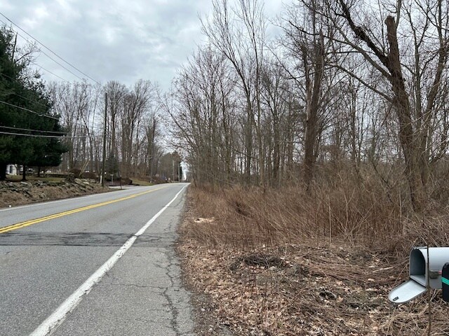 711 Stoneleigh Ave, Carmel, NY à vendre - Aérien – Image 1 sur 3