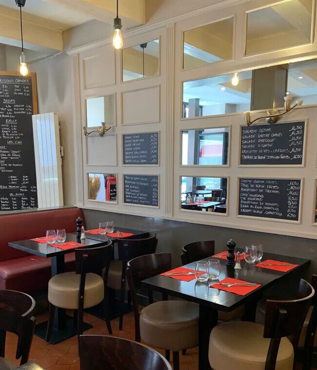 Plus de détails pour Local commercial à louer