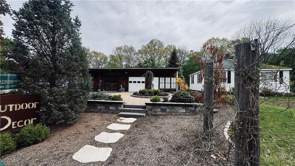 373 Farnum Pike, Smithfield, RI à louer - Photo principale – Image 1 sur 2