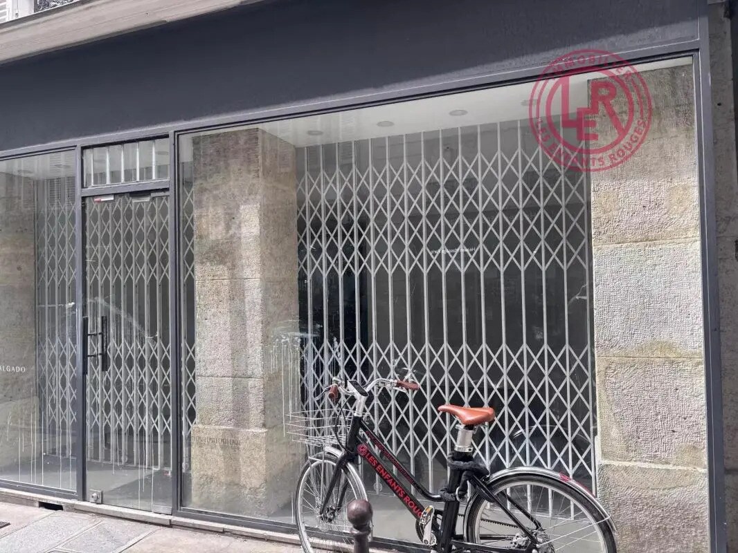Local commercial dans Paris à louer Photo de l’immeuble– Image 1 sur 5