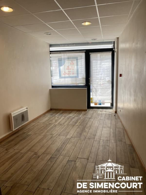 Plus de détails pour Local commercial à louer
