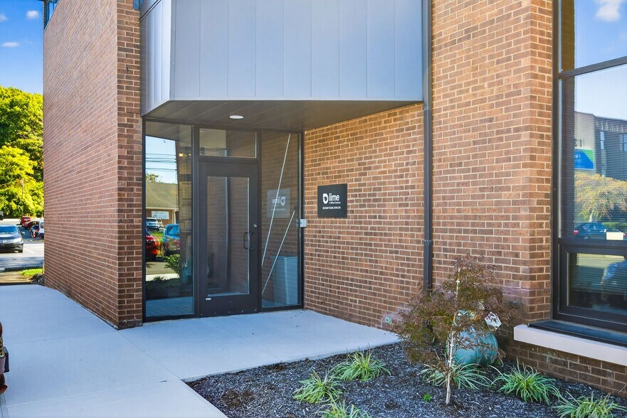 1370 Dublin Rd, Columbus, OH à louer - Photo de l’immeuble – Image 2 sur 20