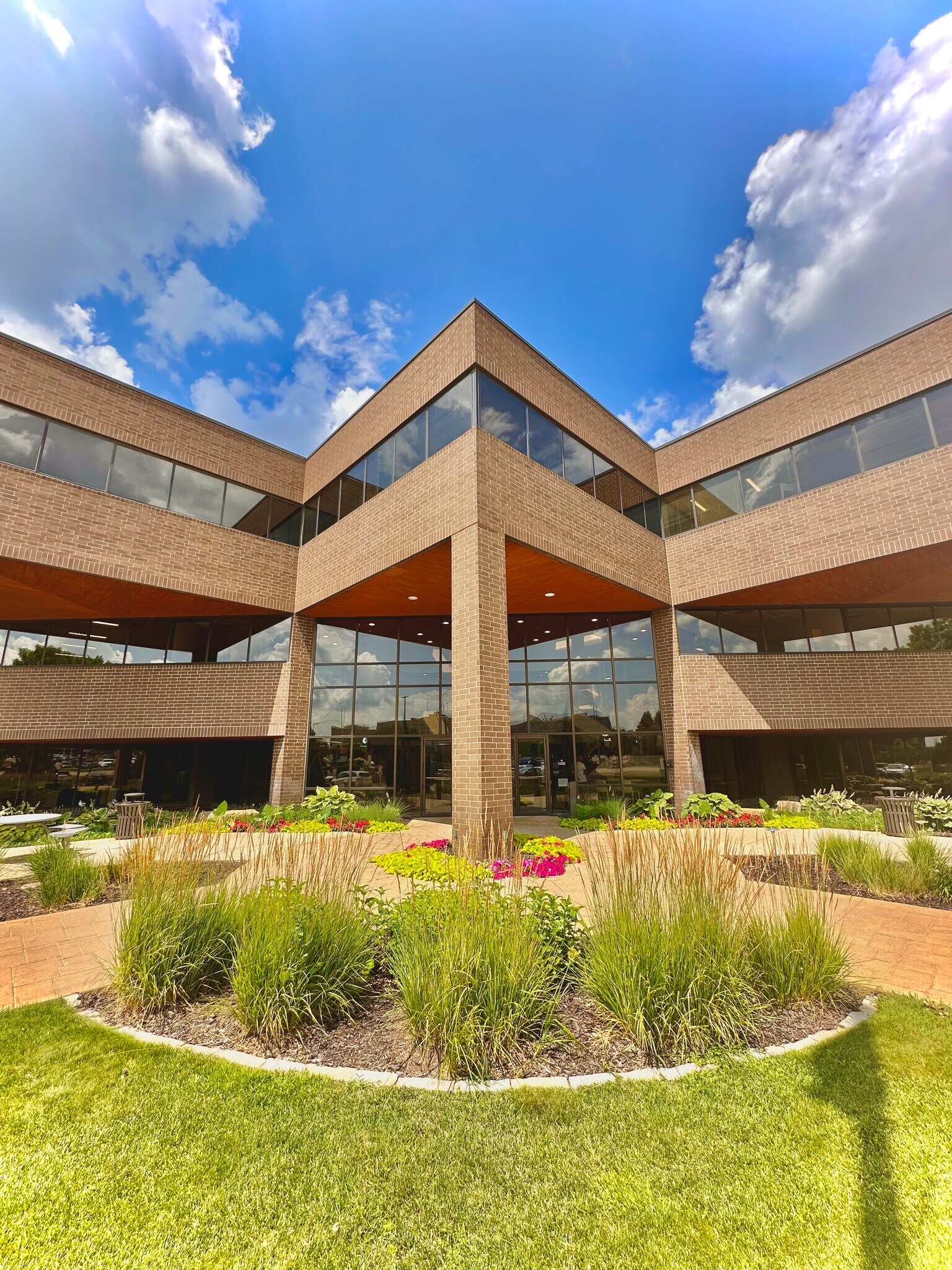7550 France Ave S, Edina, MN à louer Photo principale– Image 1 sur 9