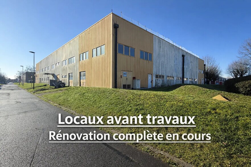 Local d’activités dans Saint-Ouen-l'Aumône à louer - Photo de l’immeuble – Image 1 sur 9
