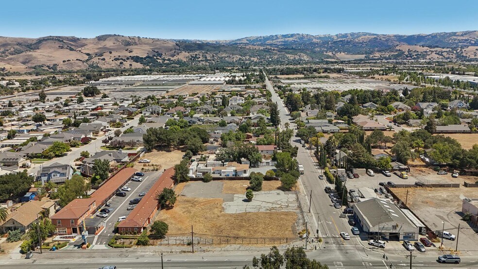 25 Peebles Ave, Morgan Hill, CA à vendre - Photo de l’immeuble – Image 1 sur 33