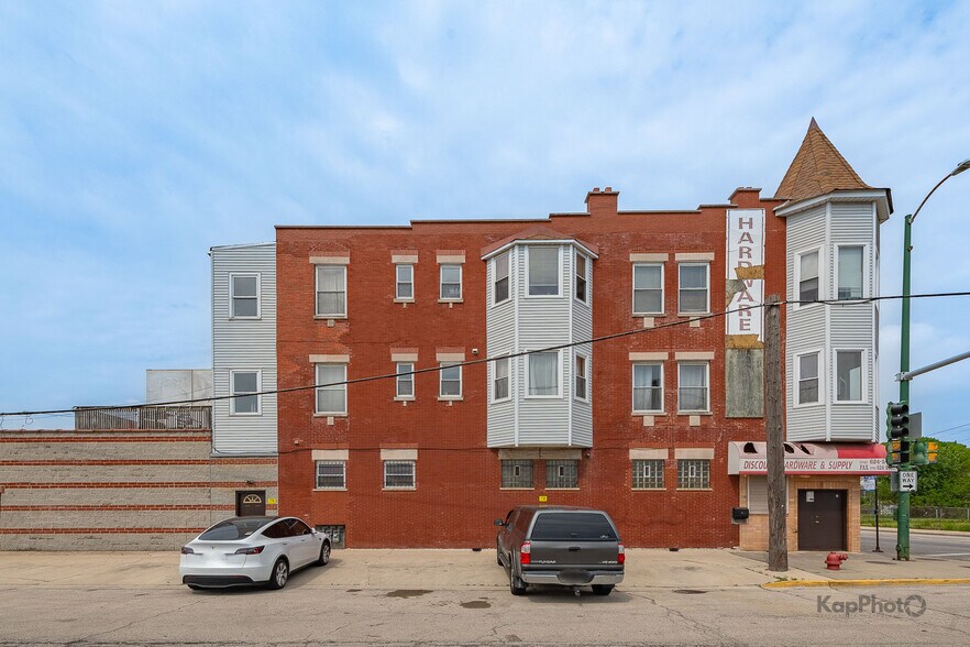 601 W 47th St, Chicago, IL à vendre - Photo de l’immeuble – Image 2 sur 44
